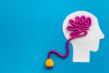 车打不着是电瓶没电了怎么回事