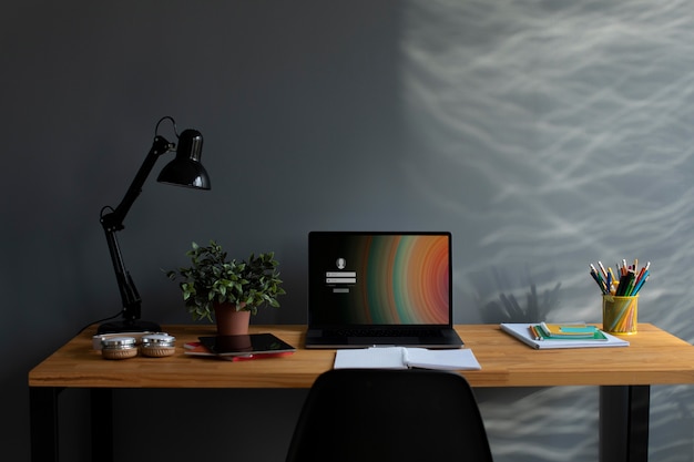 电动车在车棚被损坏谁担责